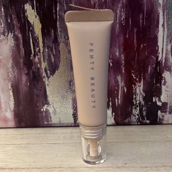 Fenty beauty bright fix eye brightener concealer - Picture 3 of 3